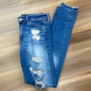 Hollister High Rise Super Skinny Jeans. W 28 L 30